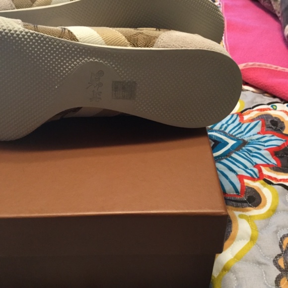 Coach Kelson Signature Suede Sneaker - Picture 3 of 5